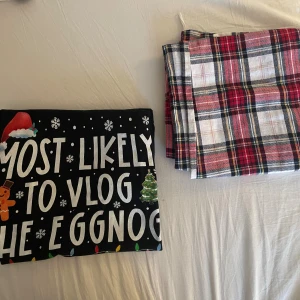 Jul set med tryck - Bra skick, st XS (säljs för den ej kommer till användning)