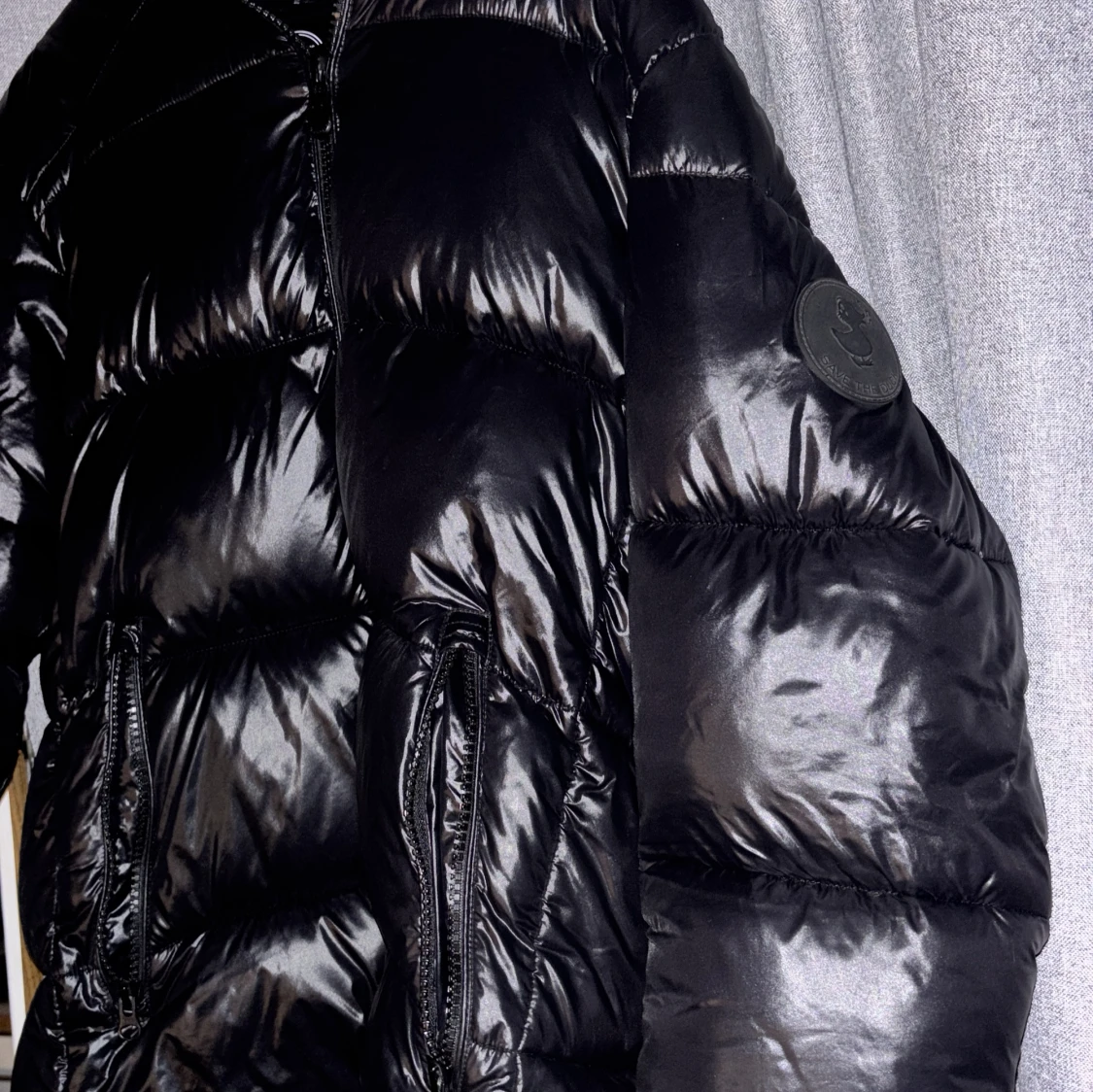 Svart pufferjacka från Save The Duck - 1