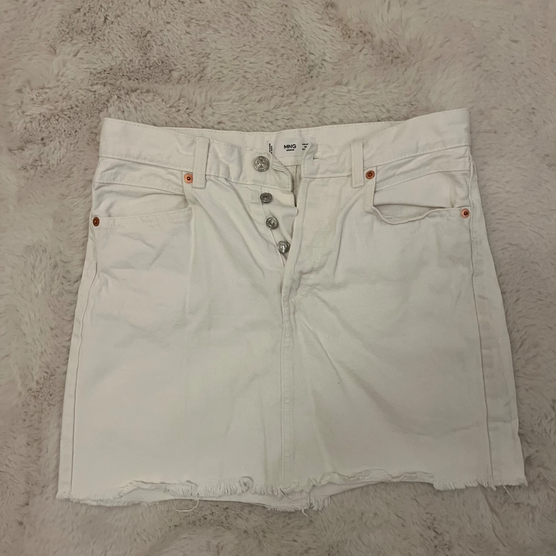 Vit jeanskjol från Mango