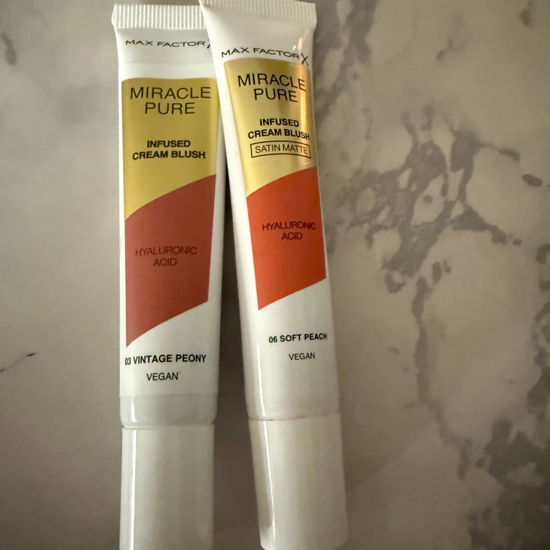 Sminkpaket med mascara, rouge och ögonskugga - 3