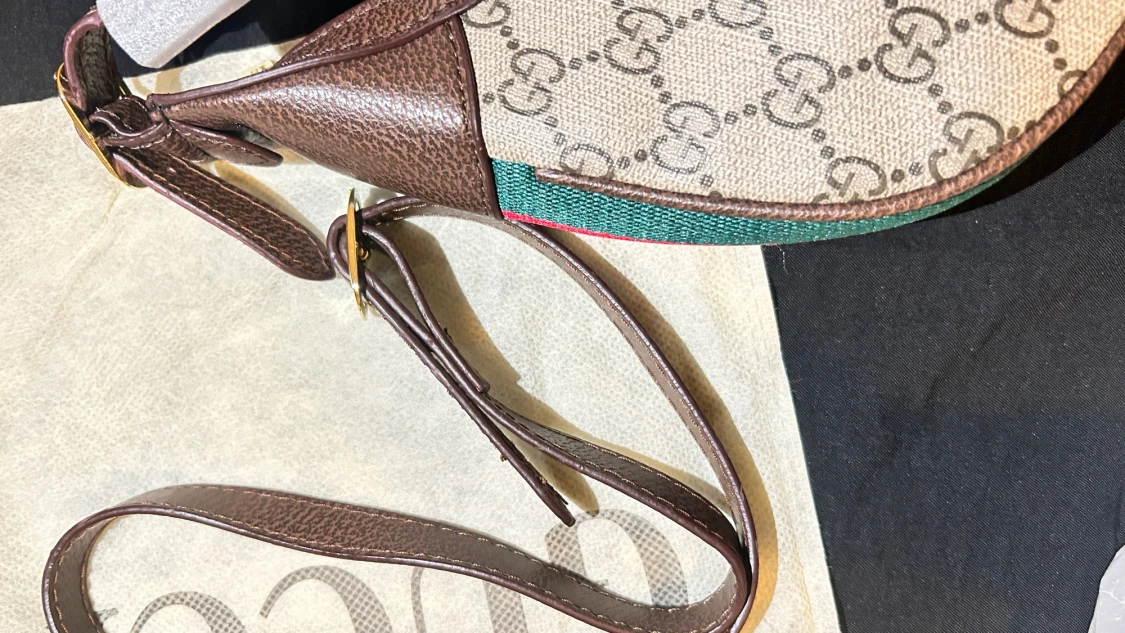 Gucci axelväska med GG-mönster - 4