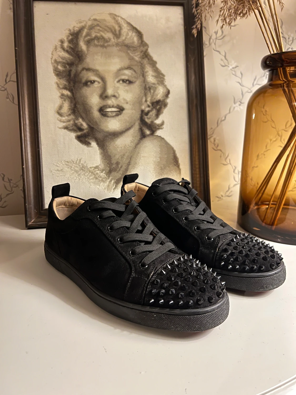 Svarta sneakers från Christian Louboutin - 1