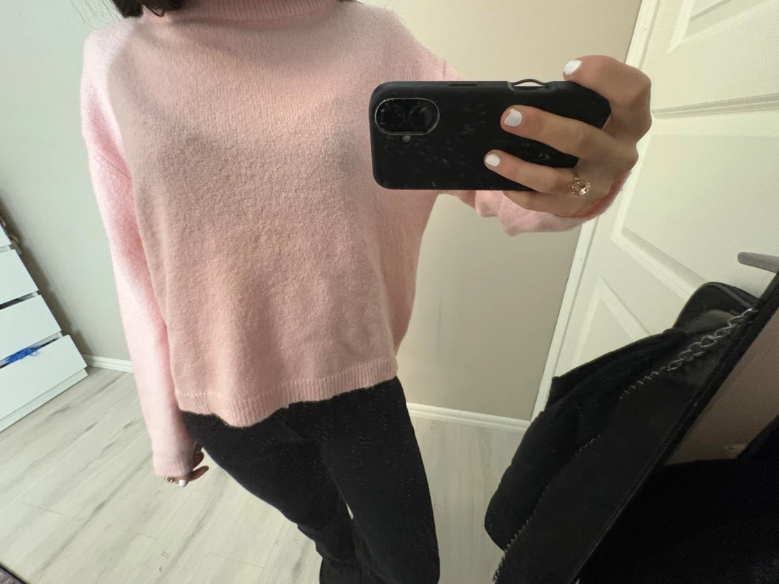 Ljus rosa stickad tröja 