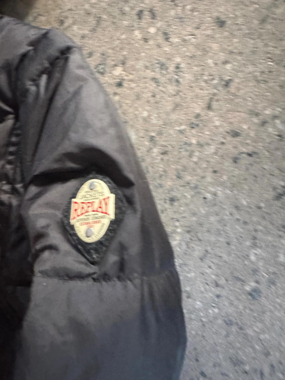 Svart lång pufferjacka från Replay - 1