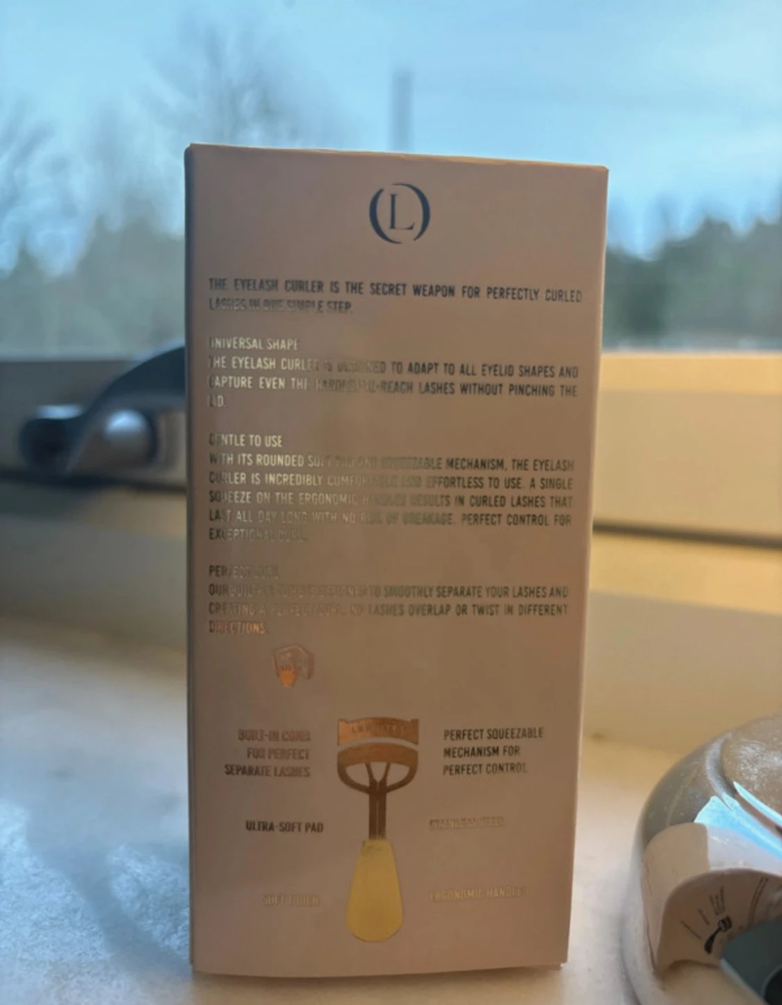 Lenoites ögonfransböjare  - 2