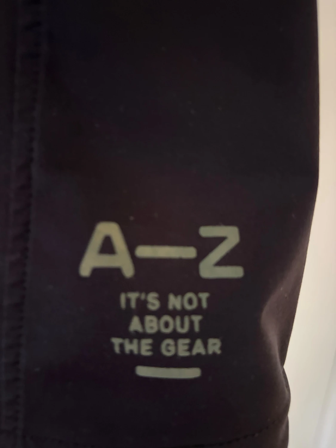 Svart träningsväst med huva från A-Z - 2