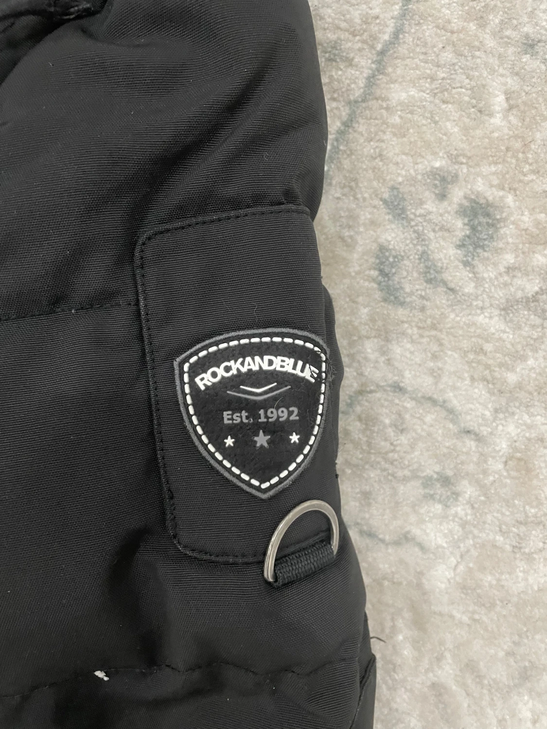 Svart Rockandblue dunjacka med äkta päls - 2