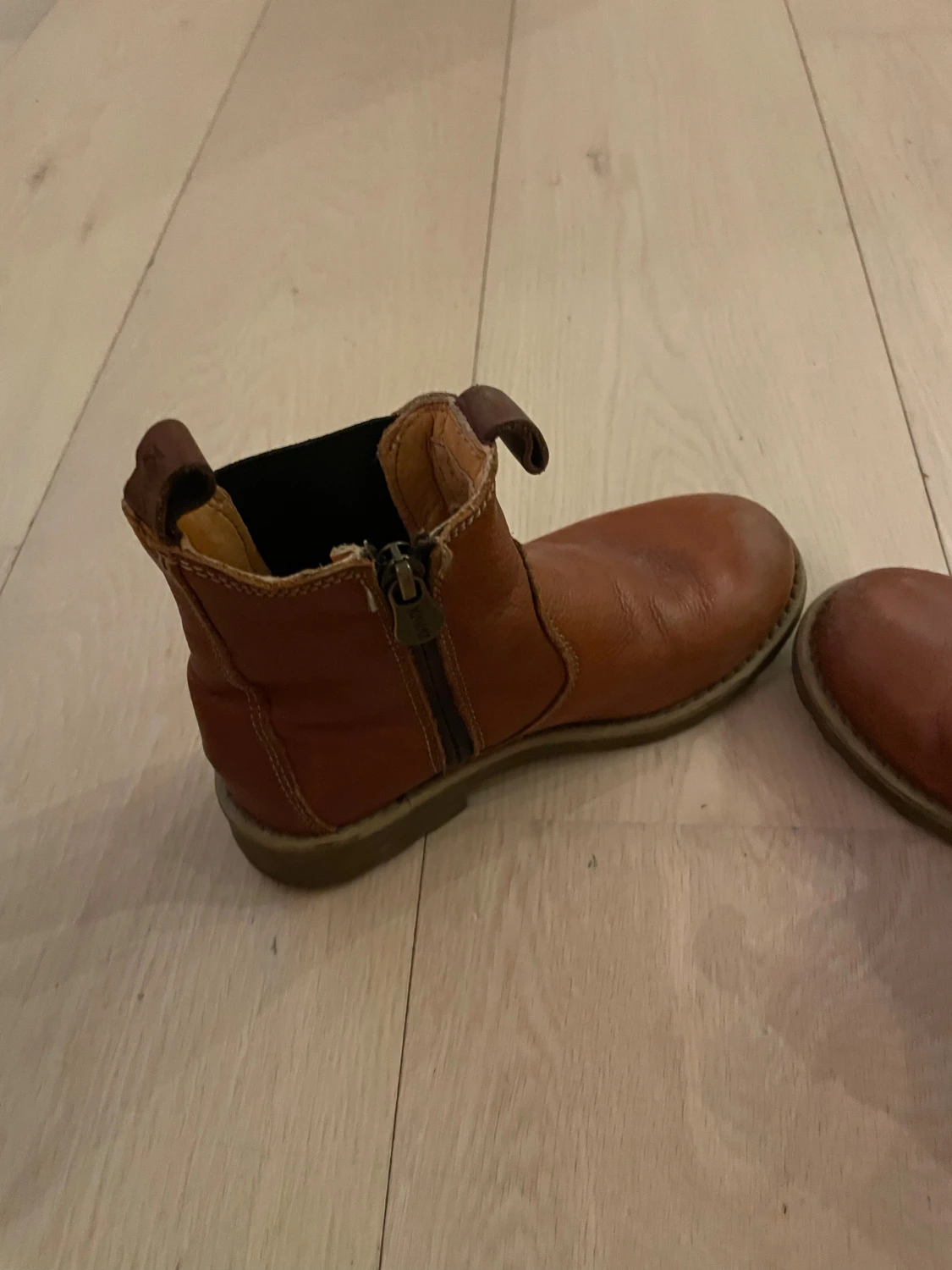 Bruna skinnboots från Kavat - 4