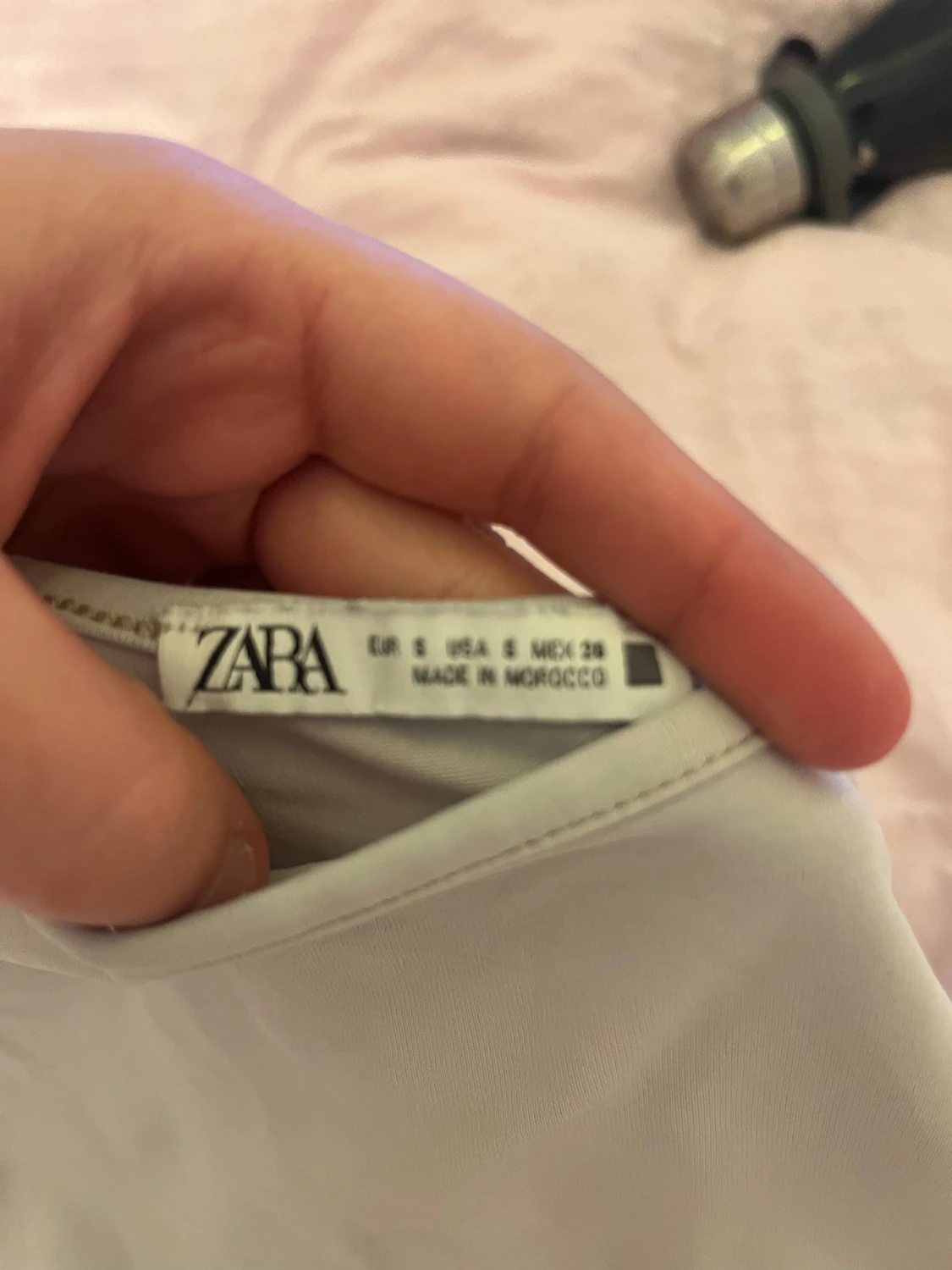 Ljusgrå linnetopp från Zara - 1