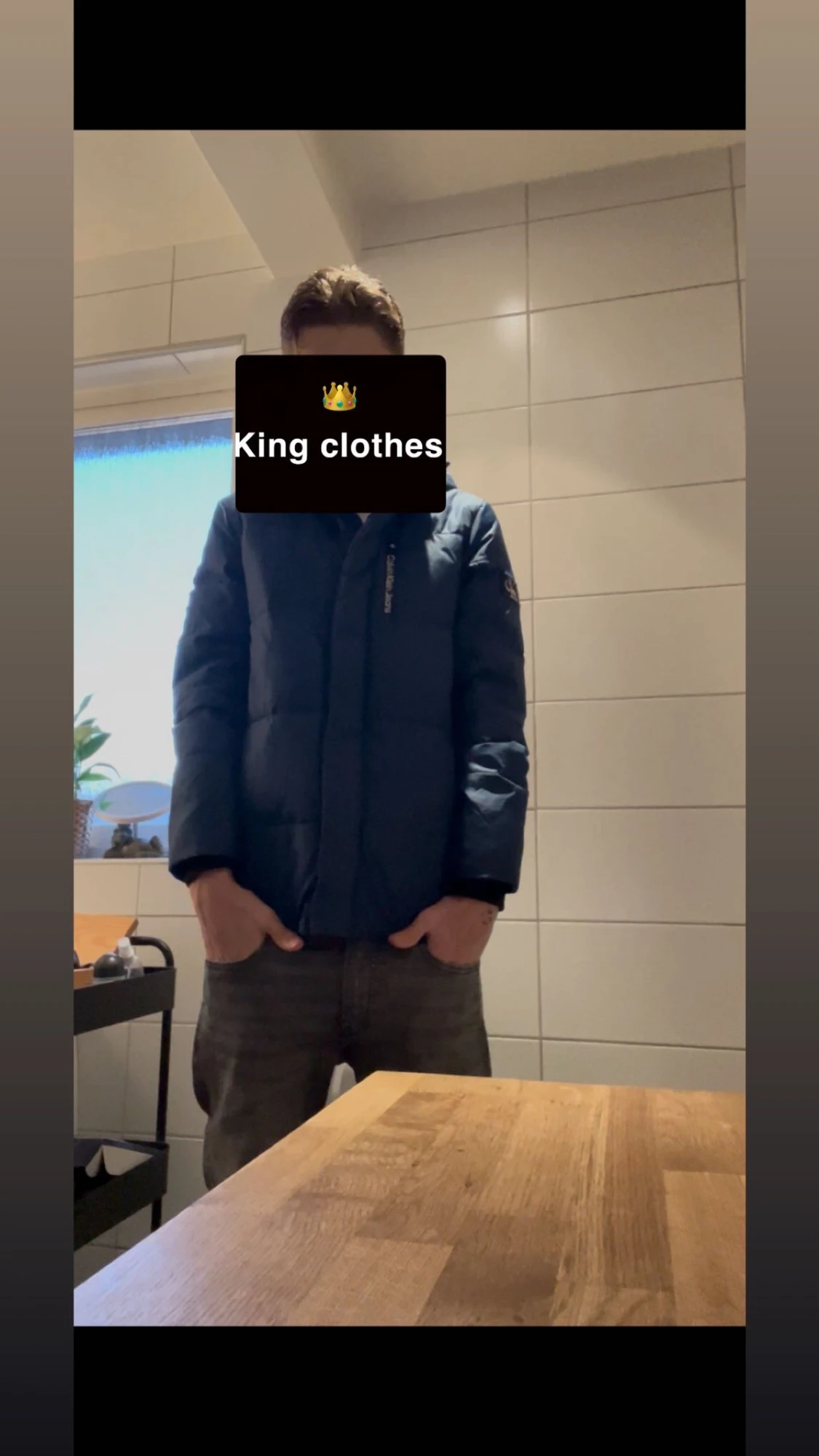 Mörkblå pufferjacka från Calvin Klein