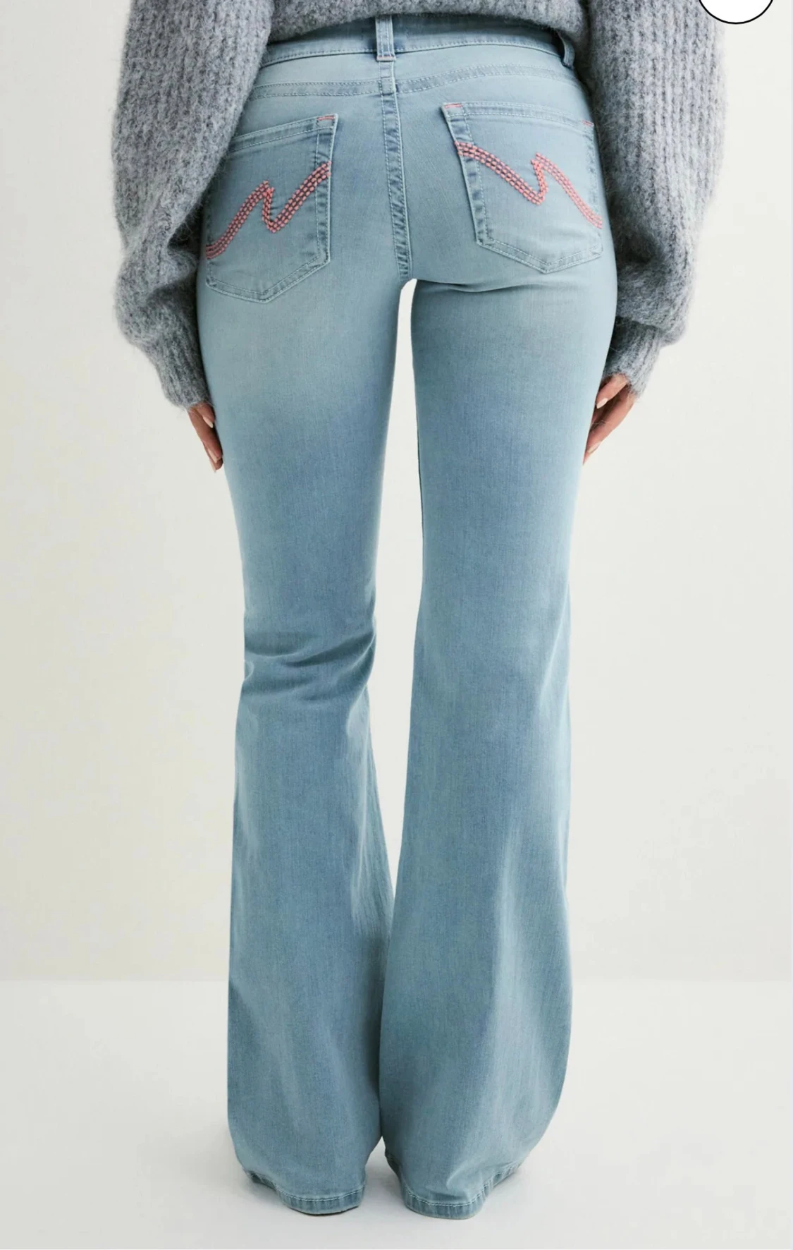 Low Waist Bootcut Stitch Jeans - 1