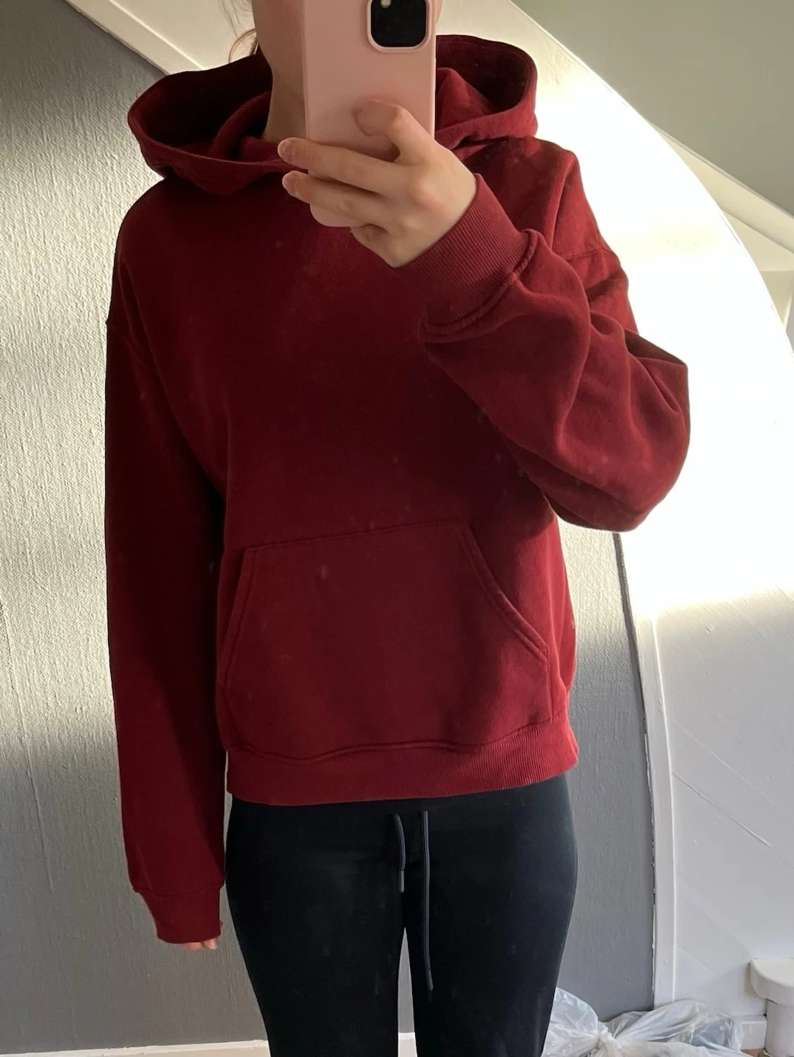 Röd hoodie