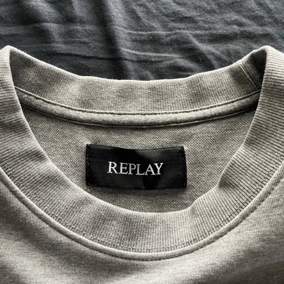 Grå sweatshirt från Replay - 1