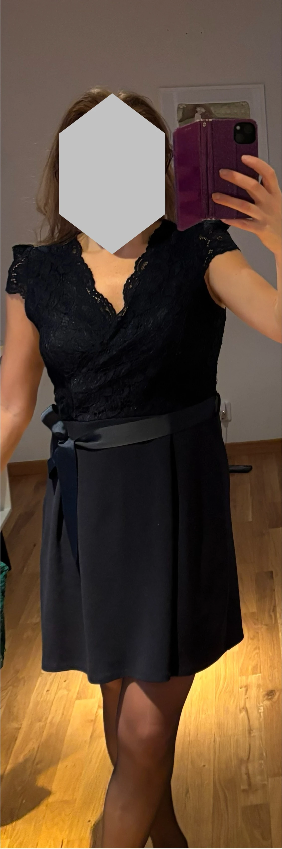 Mörkblå spetsklänning - 3