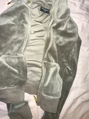 Juicy couture set - Andvänd några ggr, men hela set är som ny