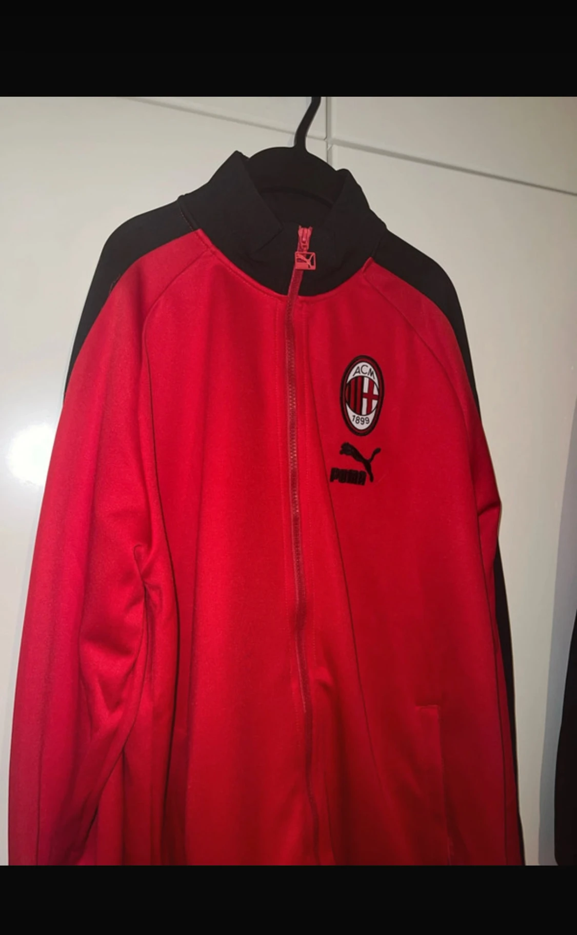 Röd AC Milan Puma jacka XL