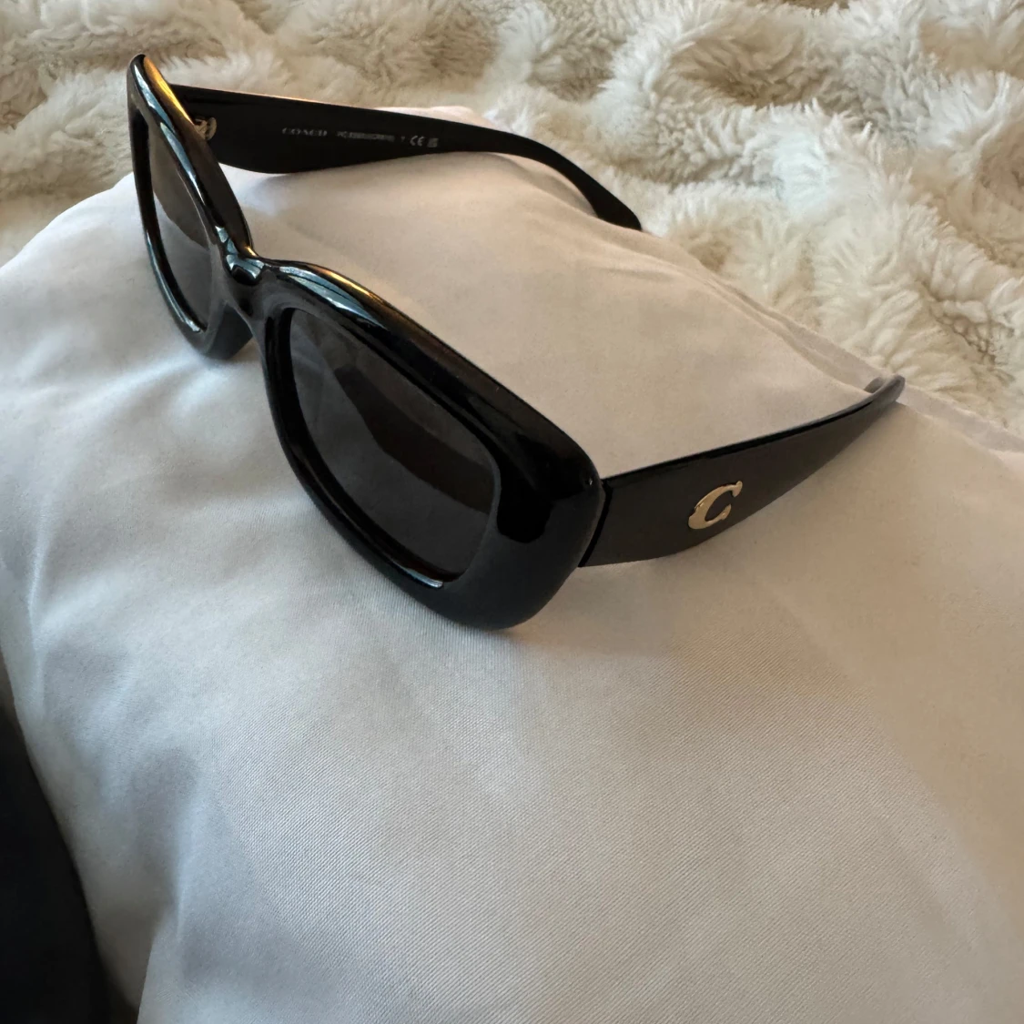 Svarta solglasögon från Coach - 4