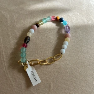 Pärlarmband från Syster P - Dream catcher armband från syster p. Orginalpris 1299 sek. Tyvärr är lappen borta med aldrig använd. 