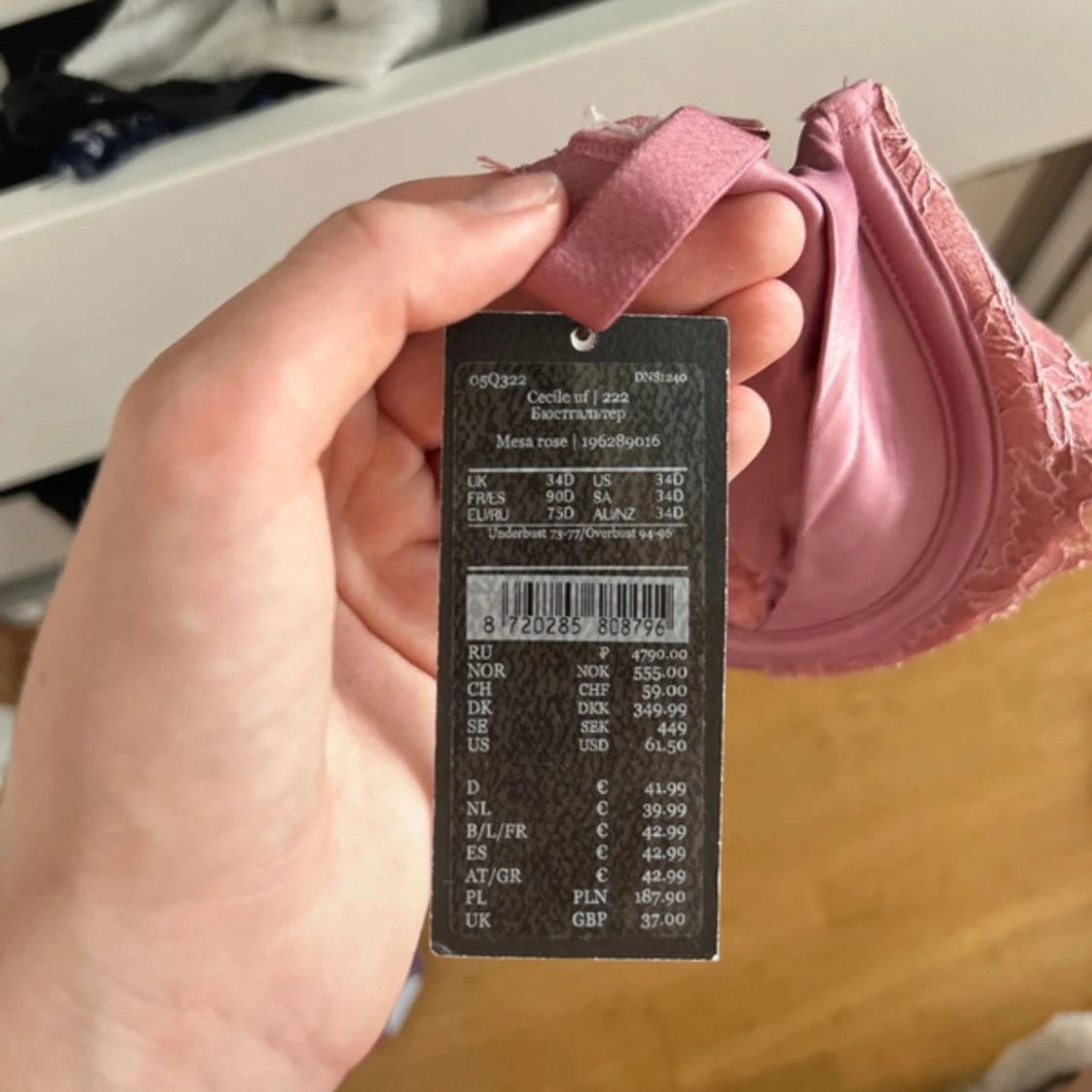 Rosa spets-bh från Noir by Hunkemöller - 2