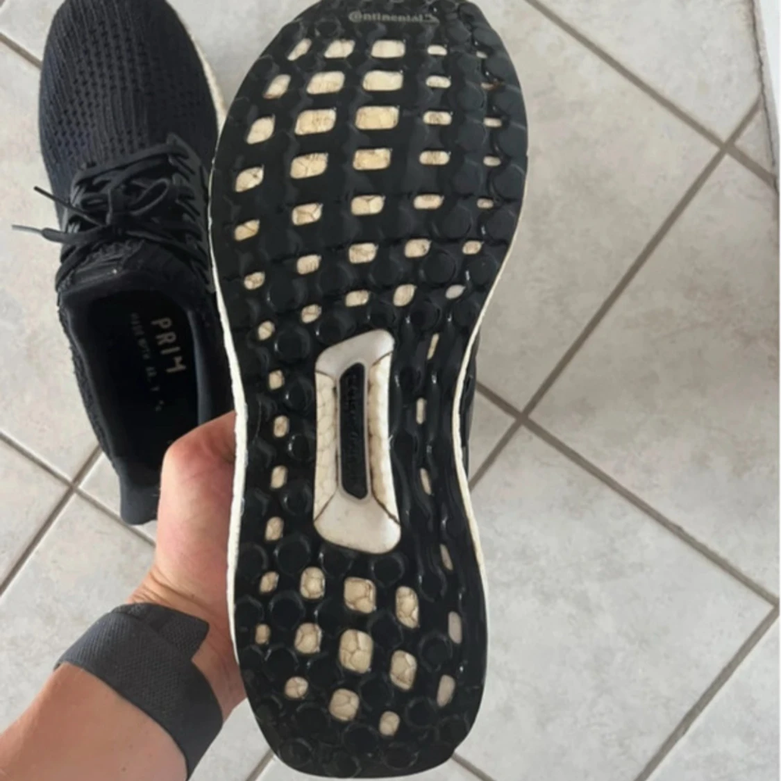 Adidas Ultraboost svarta sneakers - 2