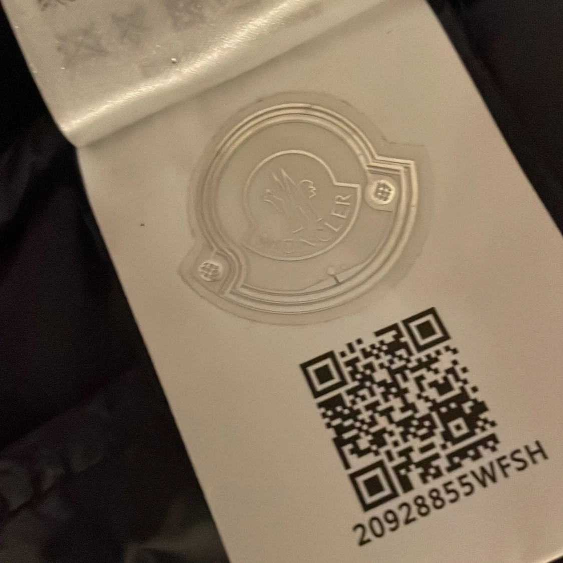 Svart Moncler pufferjacka med huva - 2