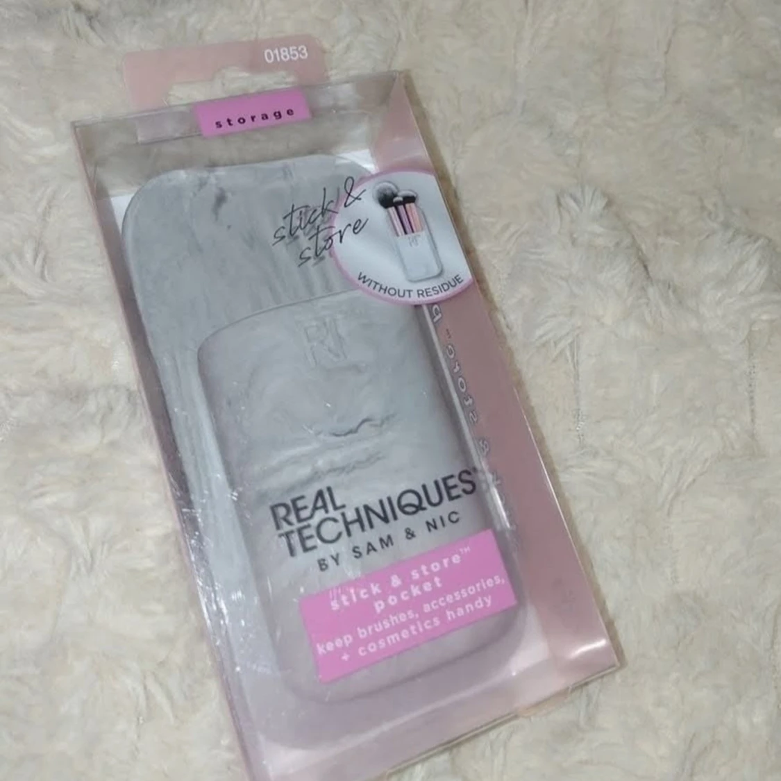 Real Techniques stick & store ficka