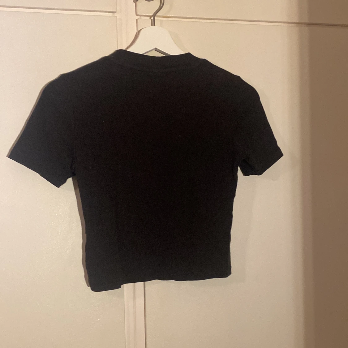 Svart croppad topp från LMTD - 1