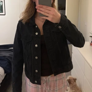 Svart jeans jacka  - Köpt från lager157 storlek S, knappt använd