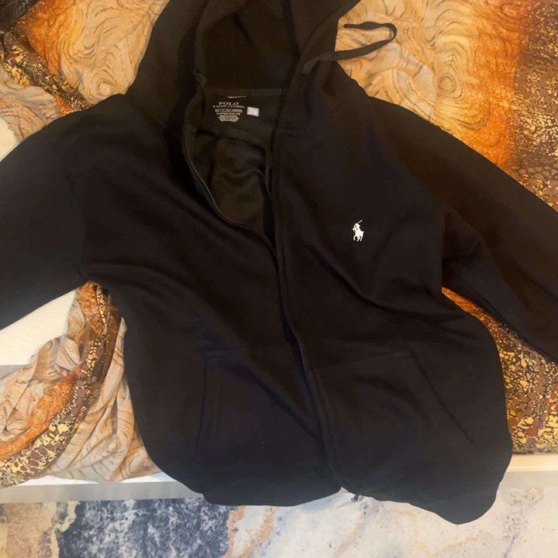 Svart hoodie från Polo Ralph Lauren