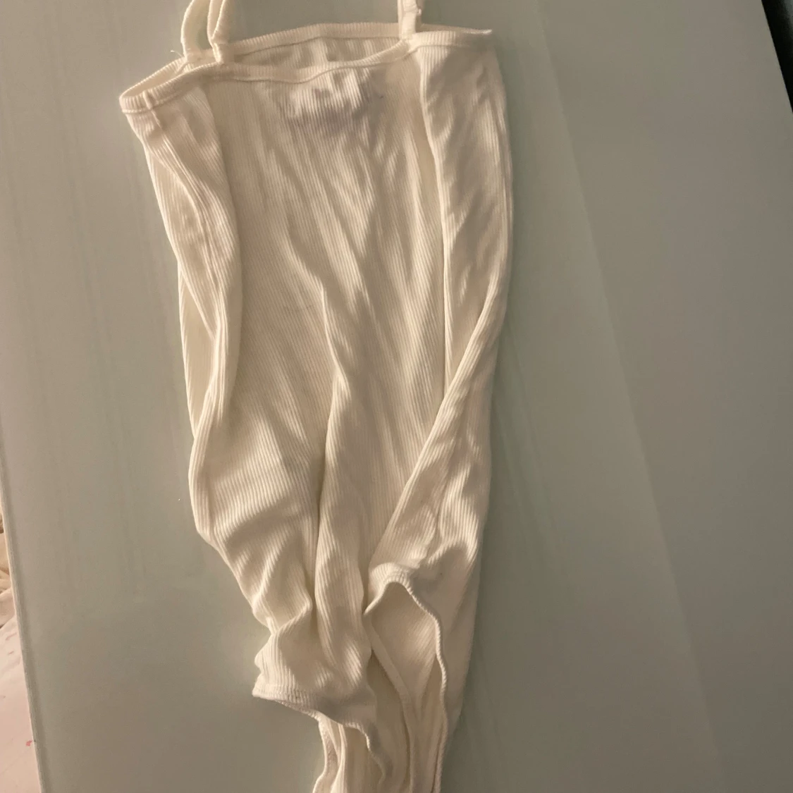 Vit ribbad bodysuit från Bik Bok - 1