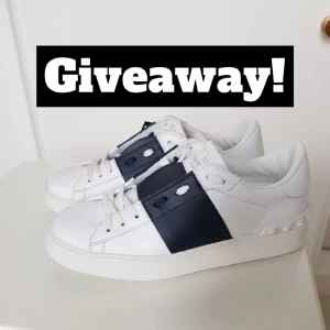 Valentino Opens - Allt ni behöver göra för att delta i denna tävlingen är att 1. FÖLJA OSS PÅ DETTA KONTOT 2. LIKA DENNA POSTEN 3.  SKRIV TILL OSS  ”KLAR” NÄR NI HAR GJORT ALLA STEG. vinnaren dras om 1 vecka. 🎉🎉