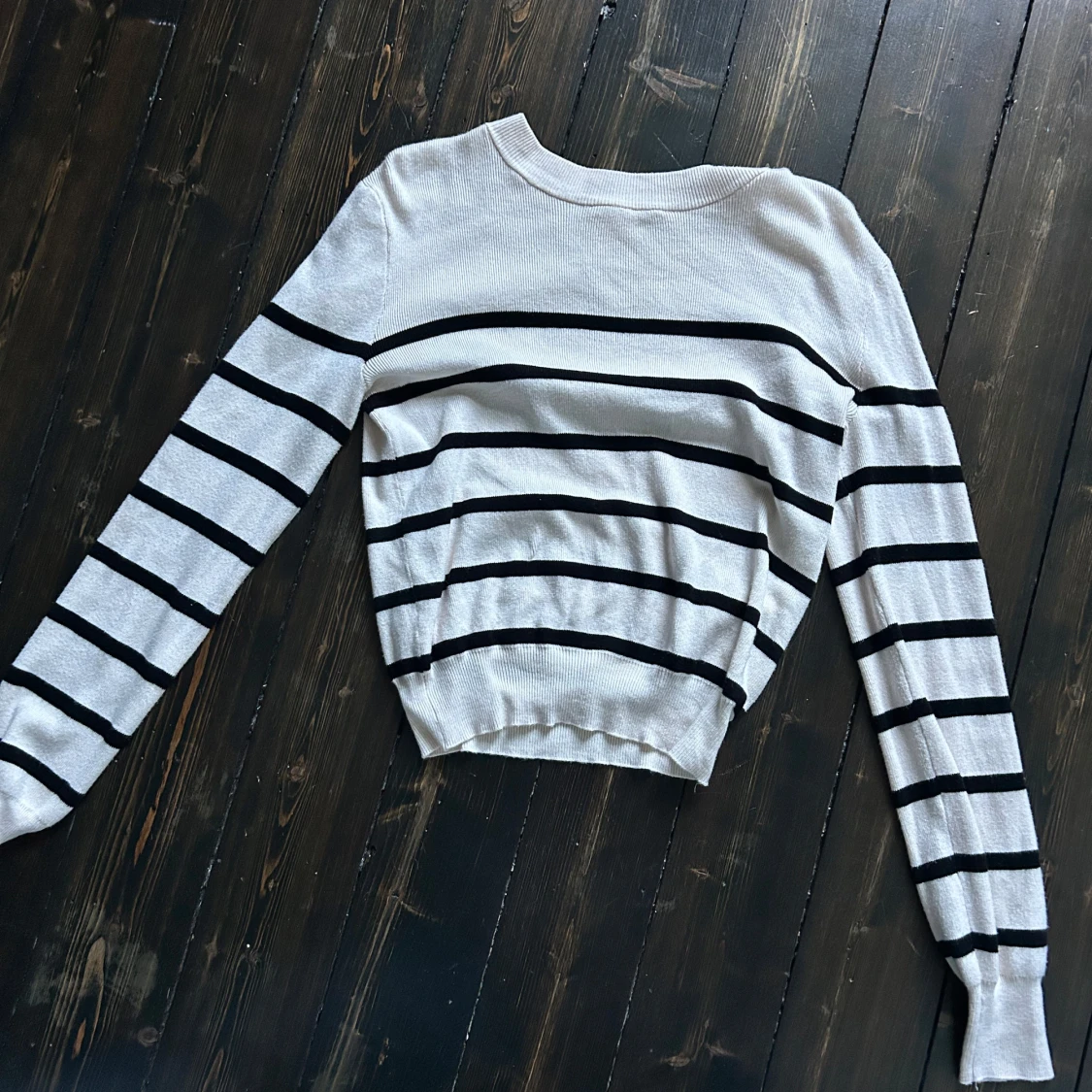 Randig vit och svart tröja från H&M - 4