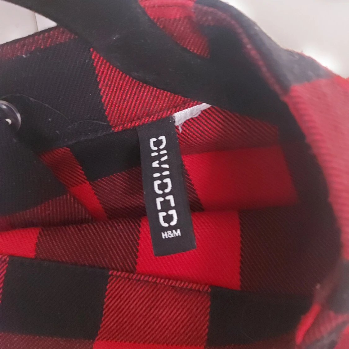 Rutig röd minikjol från H&M Divided - 3