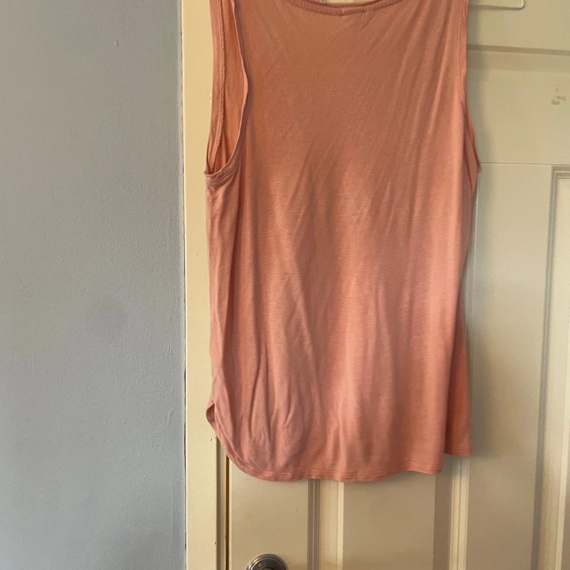 Rosa ärmlös linnetopp från H&M - 1