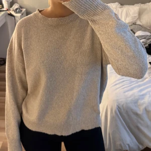 stickad tröja  - stickad tröja, vet inte vart ifrån!