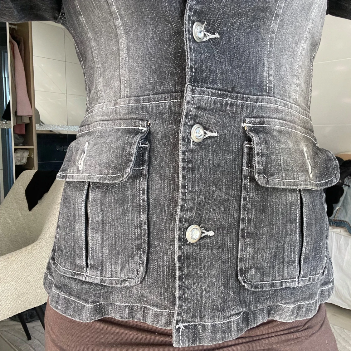 Svart/grå jeansjacka från Pastille Menthe - 4