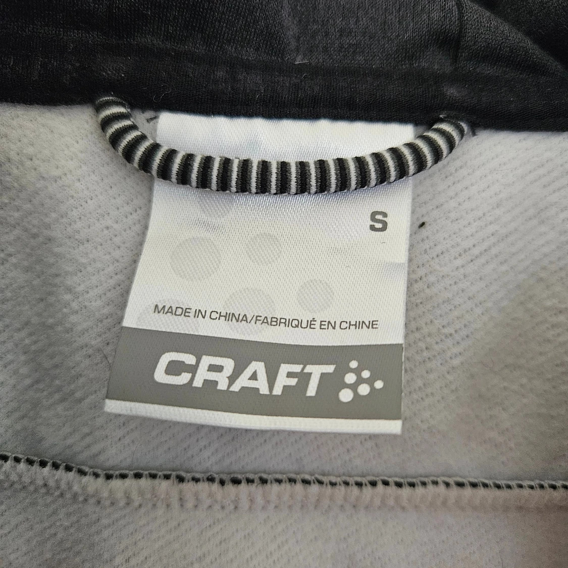 Grå sportig jacka från Craft S - 1