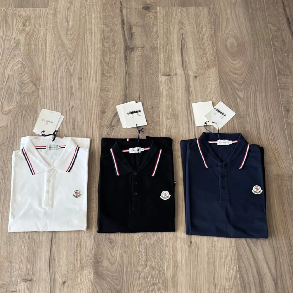 Moncler pikétröja med logga