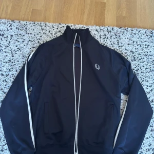 Fred Perry Zip - Fräsh Fred perry zip storlek S