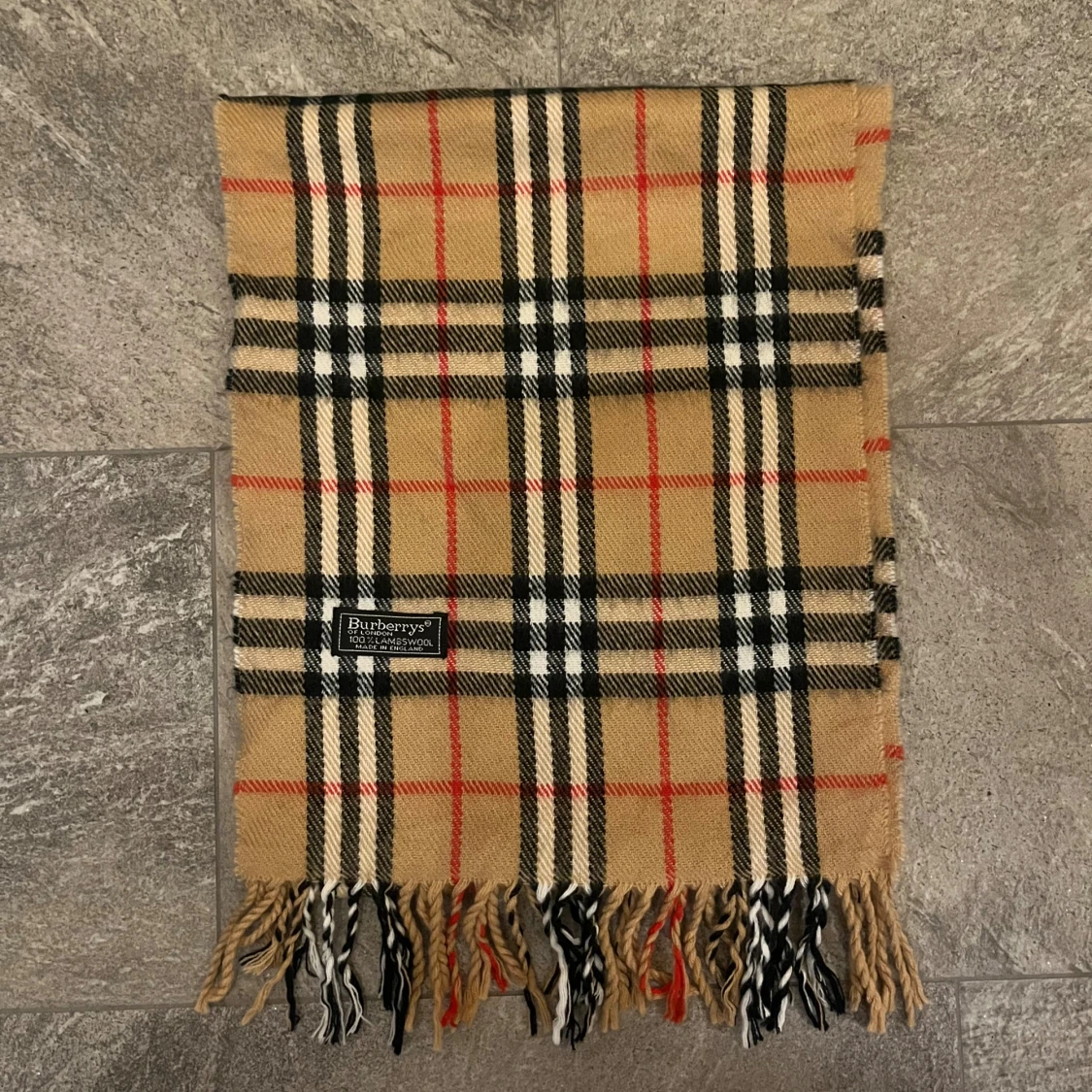Rutig beige halsduk från Burberry