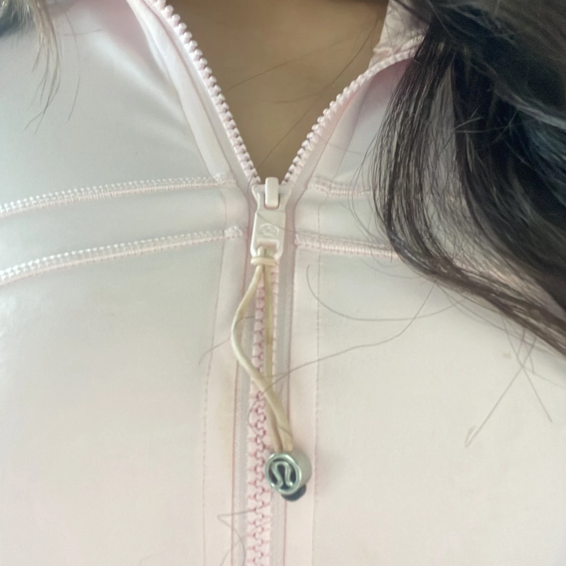 Ljusrosa zip-tröja från Lululemon - 2