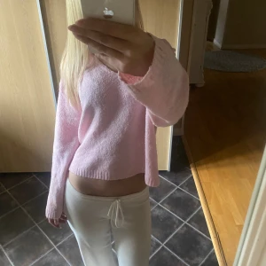 Rosa stickad tröja - jätteskön stickad tröja från lager💞