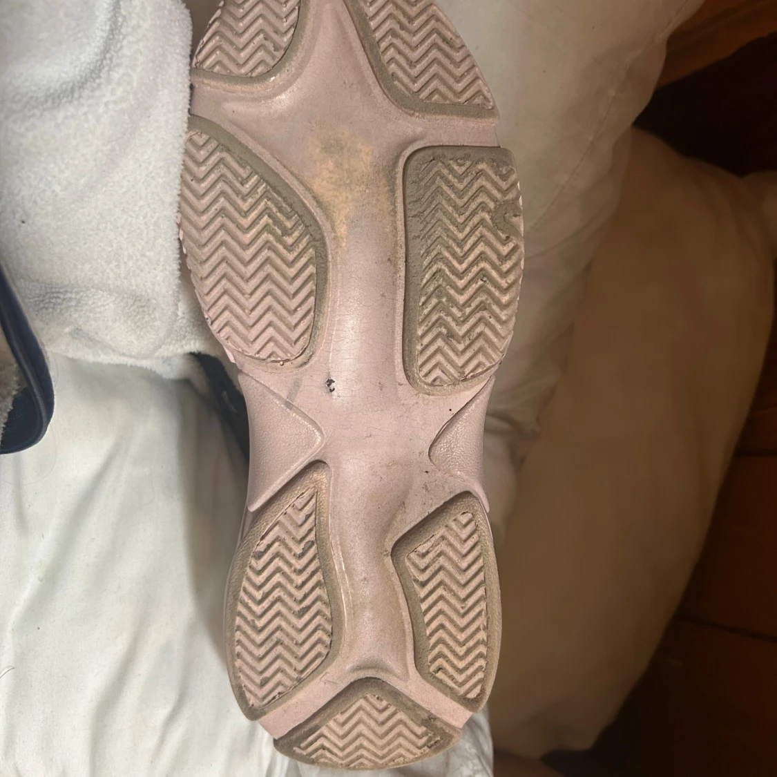 Chunky ljusrosa sneakers med platåsula - 3