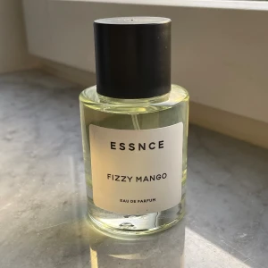 Essnce fizzy mango - Syrlig och fräsch, endast testad. Se sista bild för doftnoter