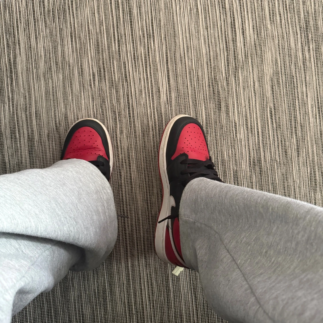 Nike Air Jordan 1 Low bred toe alternate - 1