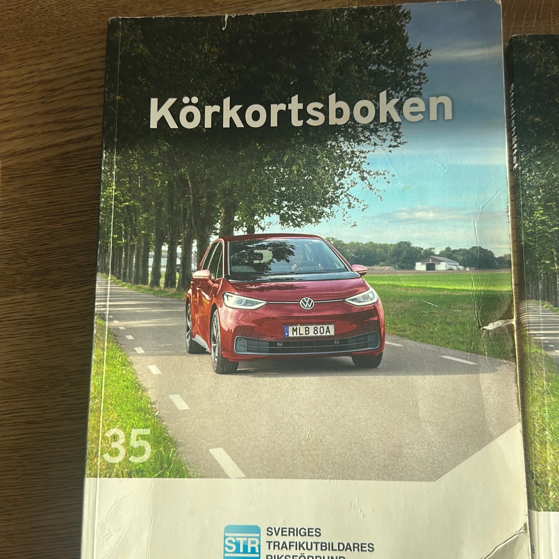 Körkortsboken, Studiehäftet till Körkortsboken, Riskettan B - 1