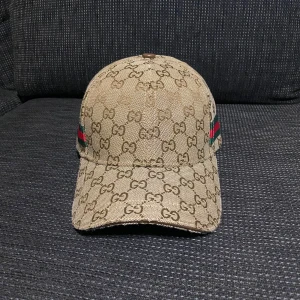 GG keps - Storlek: One size                                                          Kvalitet: 10/10                                                       Kvalitet: Snygg GG keps som har jättebra kvalitet.