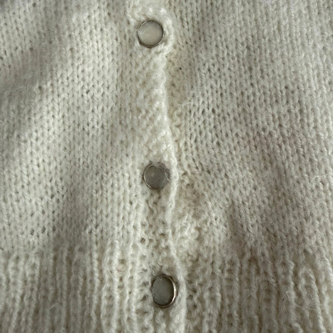 Vit stickad byxdress med huva - 3