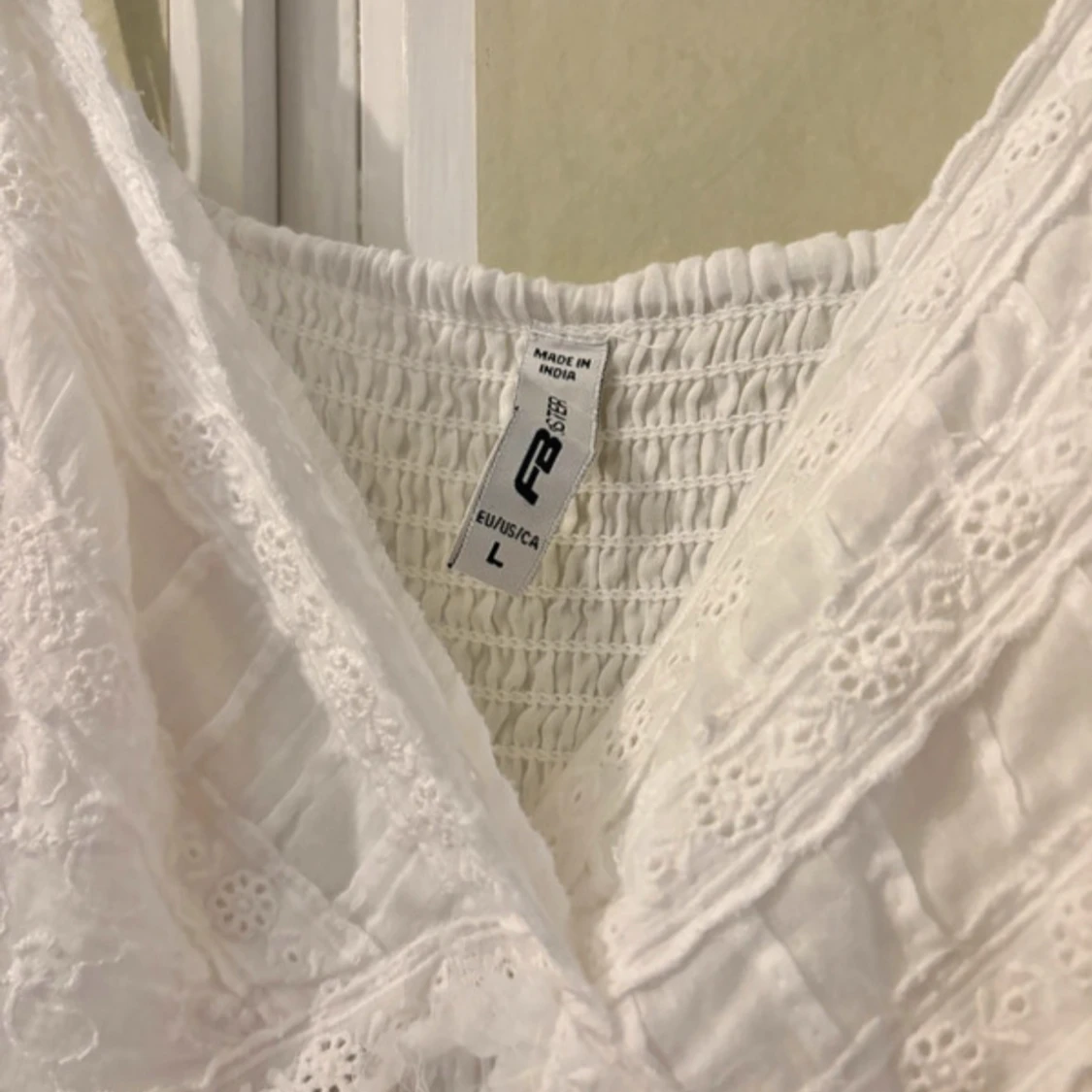 Vit linne topp volanger coquette boho chic spets blommor spetslinne milkmaid babydoll detaljer - 3