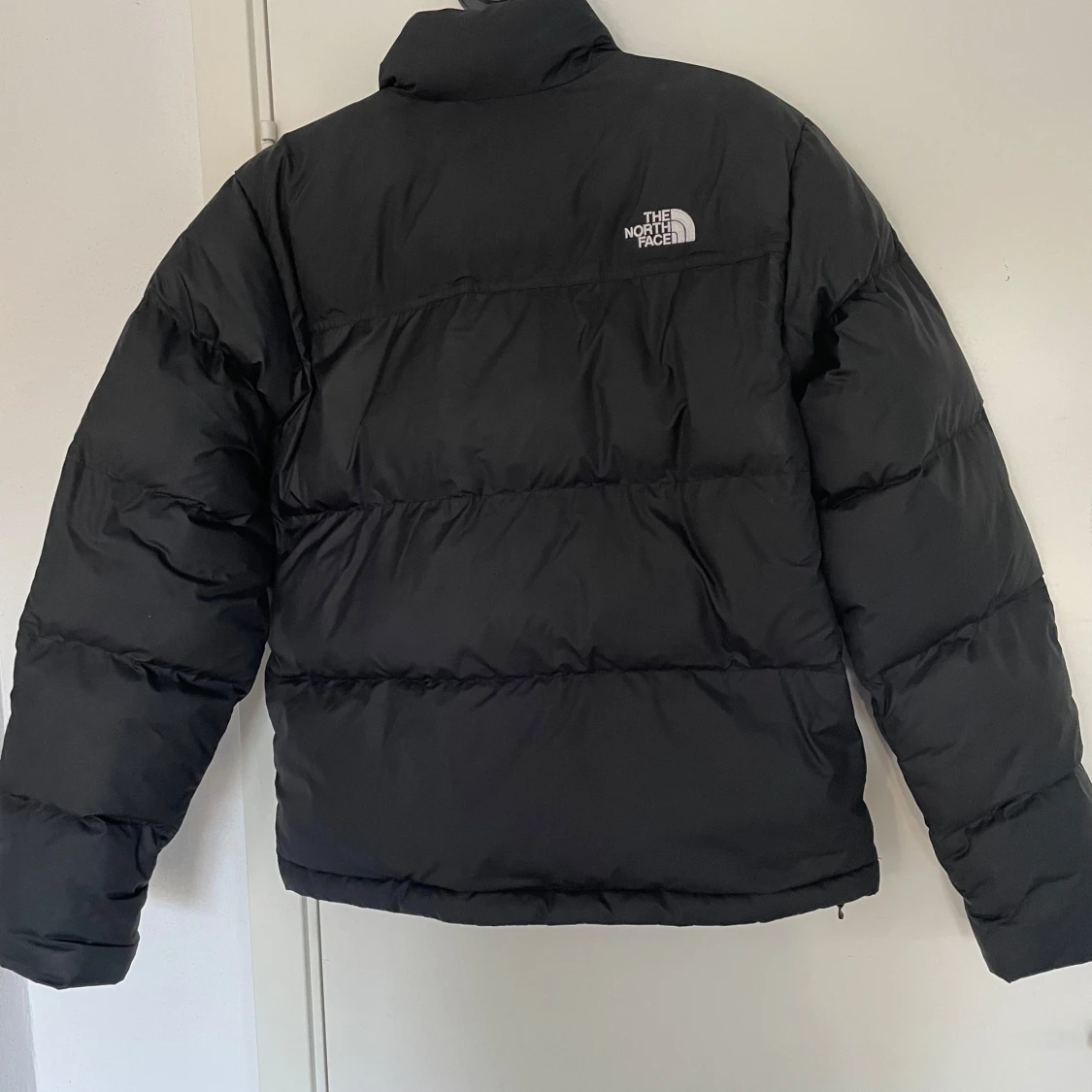 Svart pufferjacka från The North Face - 1